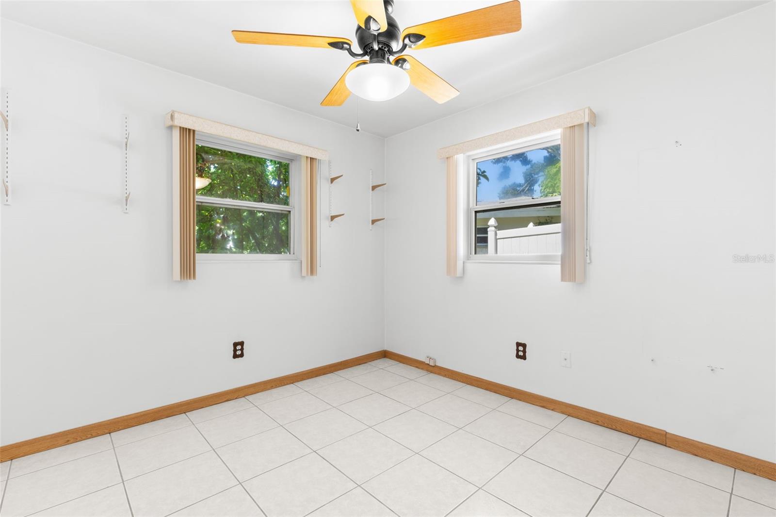 106 S Fernwood Ave Property Photo 15