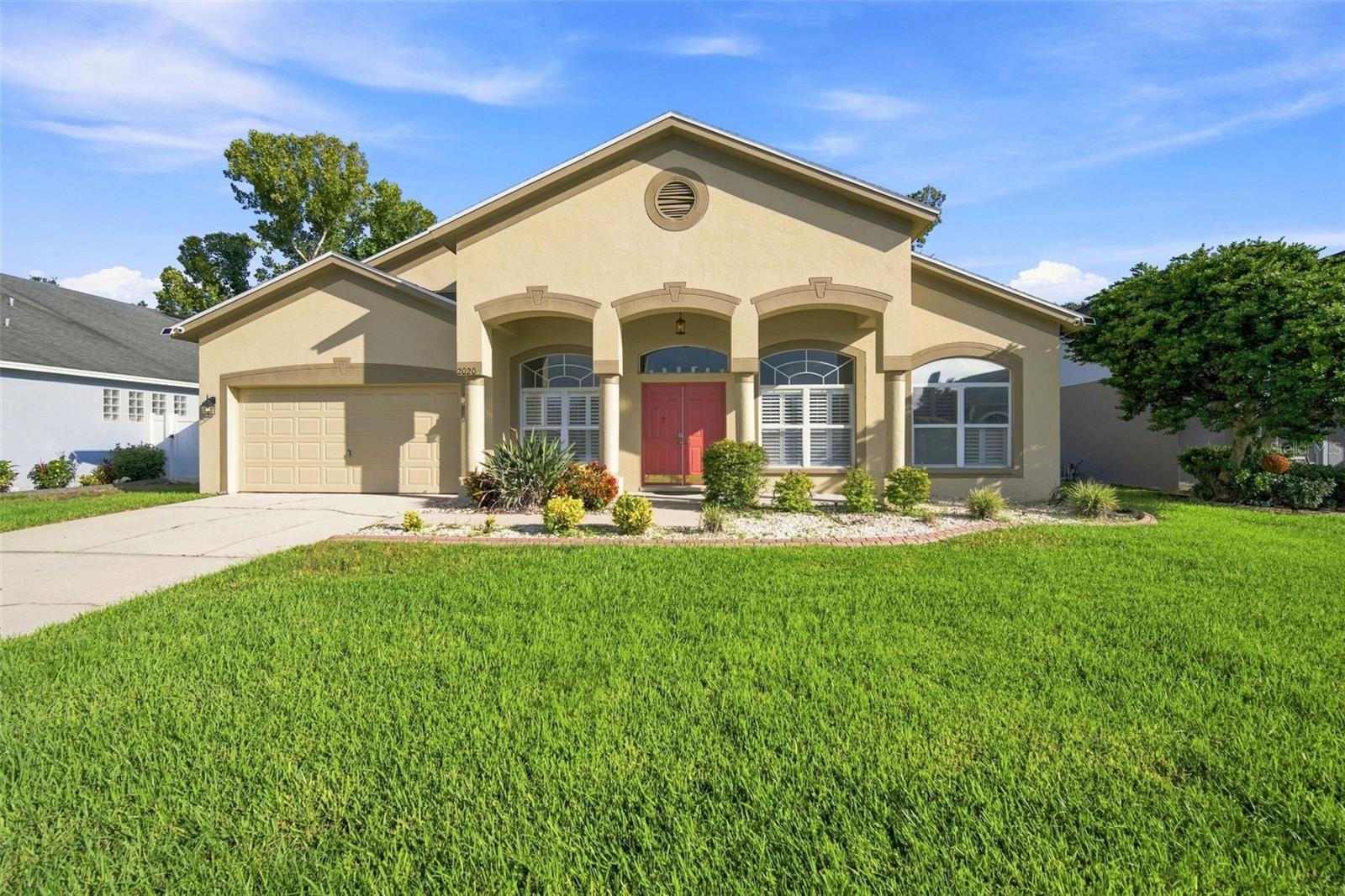 2020 Alafia Oaks Dr Property Photo 1