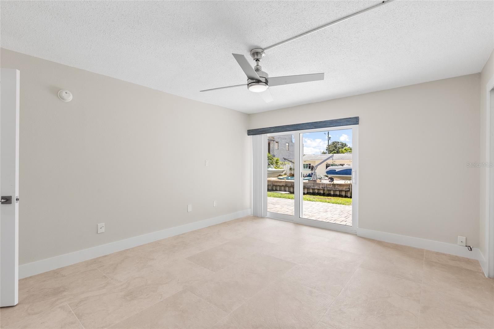 433 S Paula Dr #1 Property Photo 16