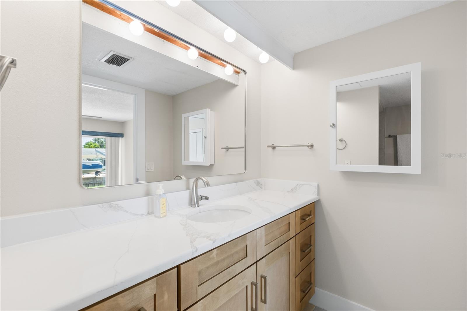 433 S Paula Dr #1 Property Photo 19