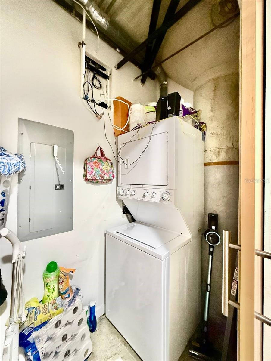 101 N 12th St #305 Property Photo 20