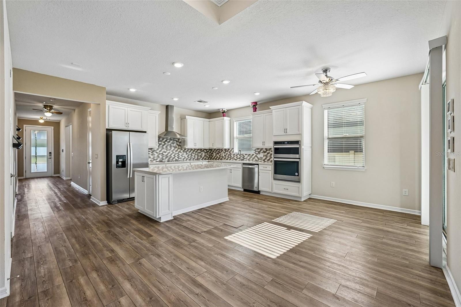 4613 Dover Bluff Ct Property Photo 7