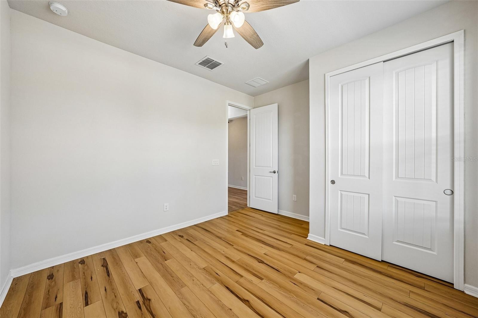 4613 Dover Bluff Ct Property Photo 12