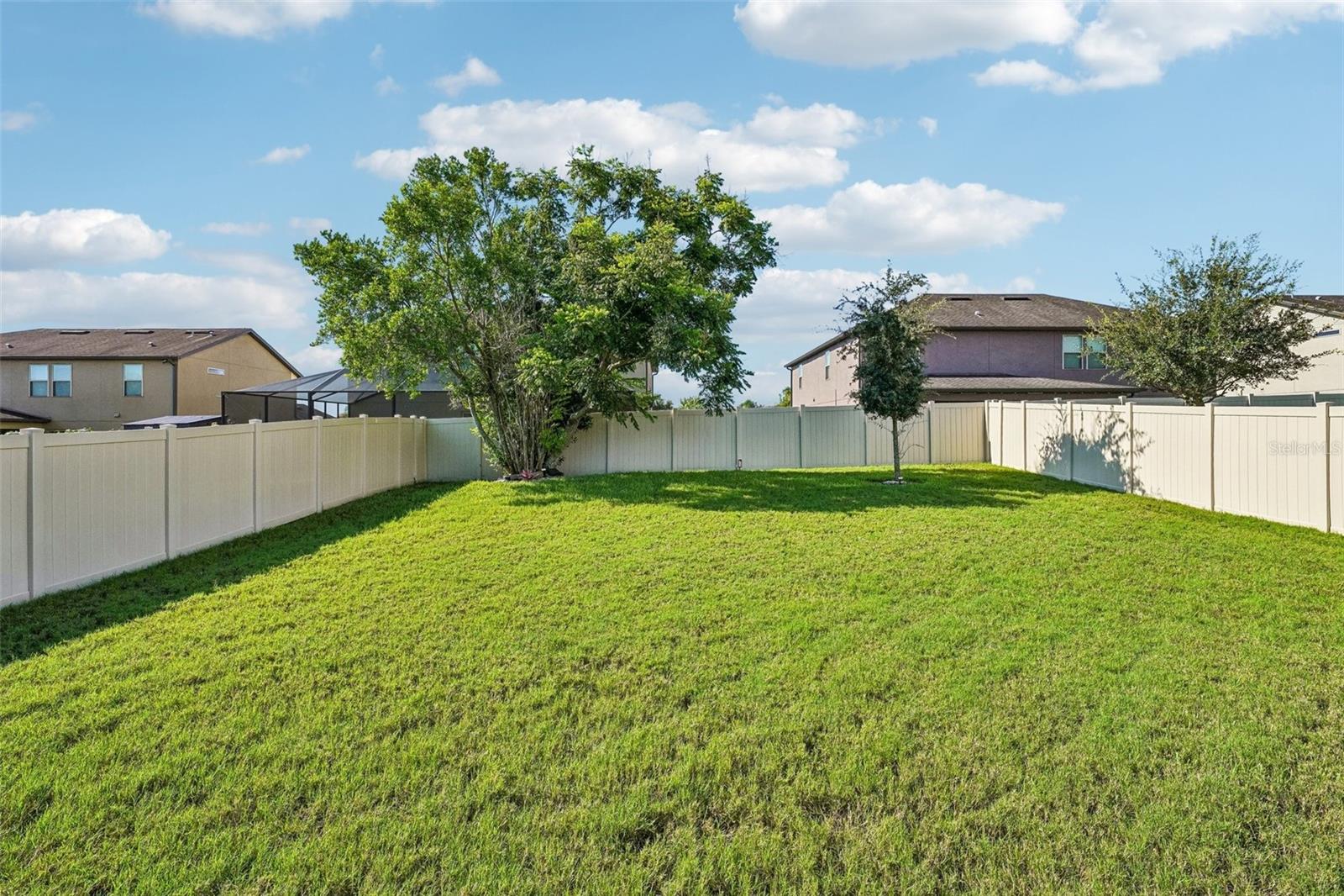 4613 Dover Bluff Ct Property Photo 23