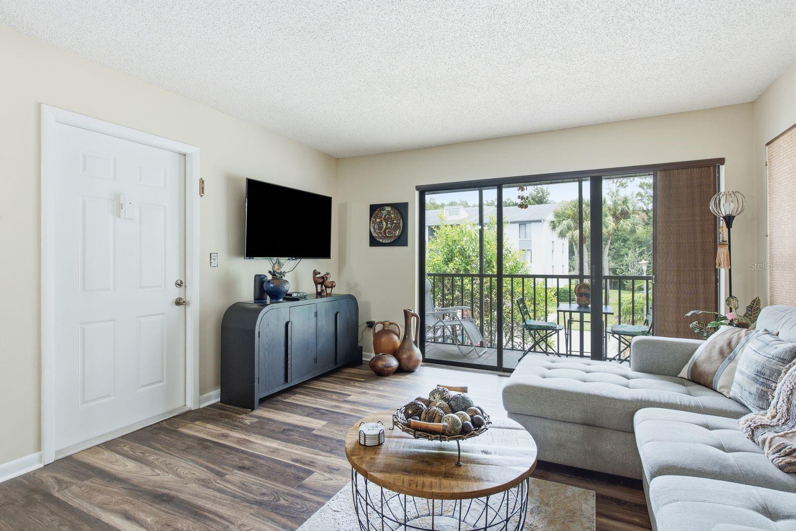 1345 Pine Ridge Cir E #a2 Property Photo 6