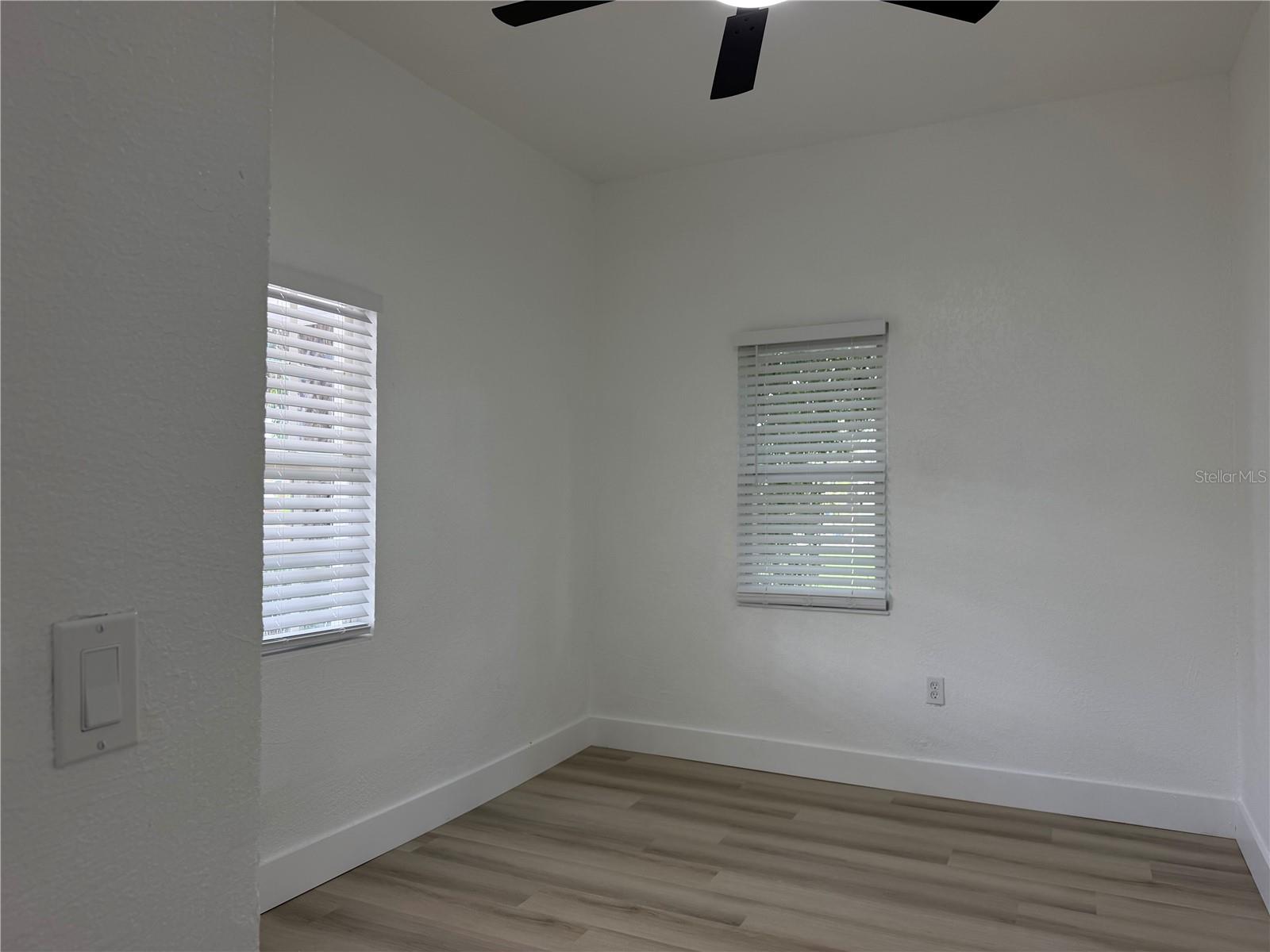 2604 E Lake Ave Property Photo 12
