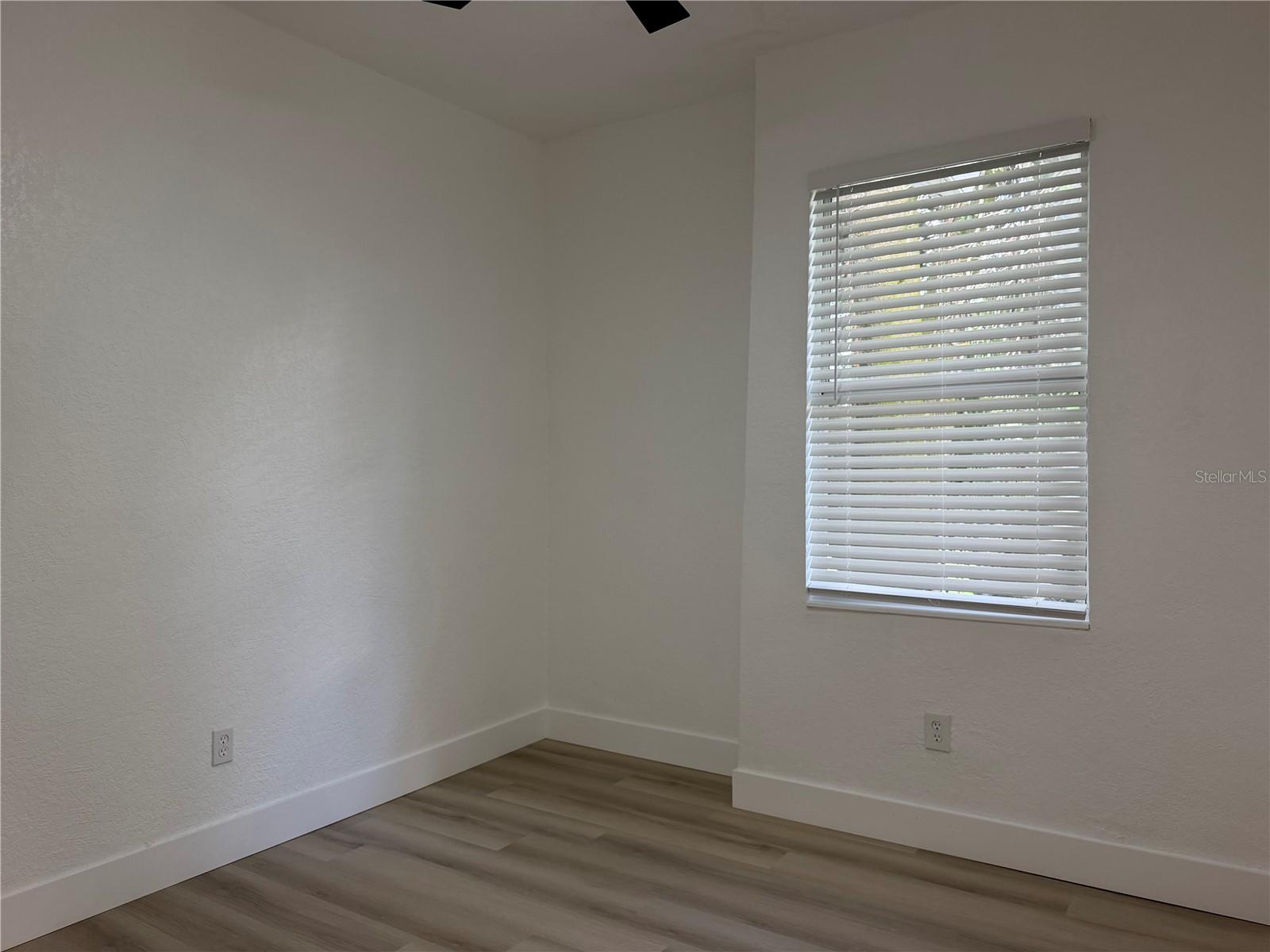 2604 E Lake Ave Property Photo 16