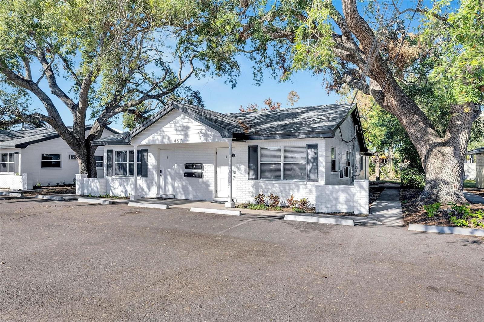 4511 W Mcelroy Ave Property Photo 1