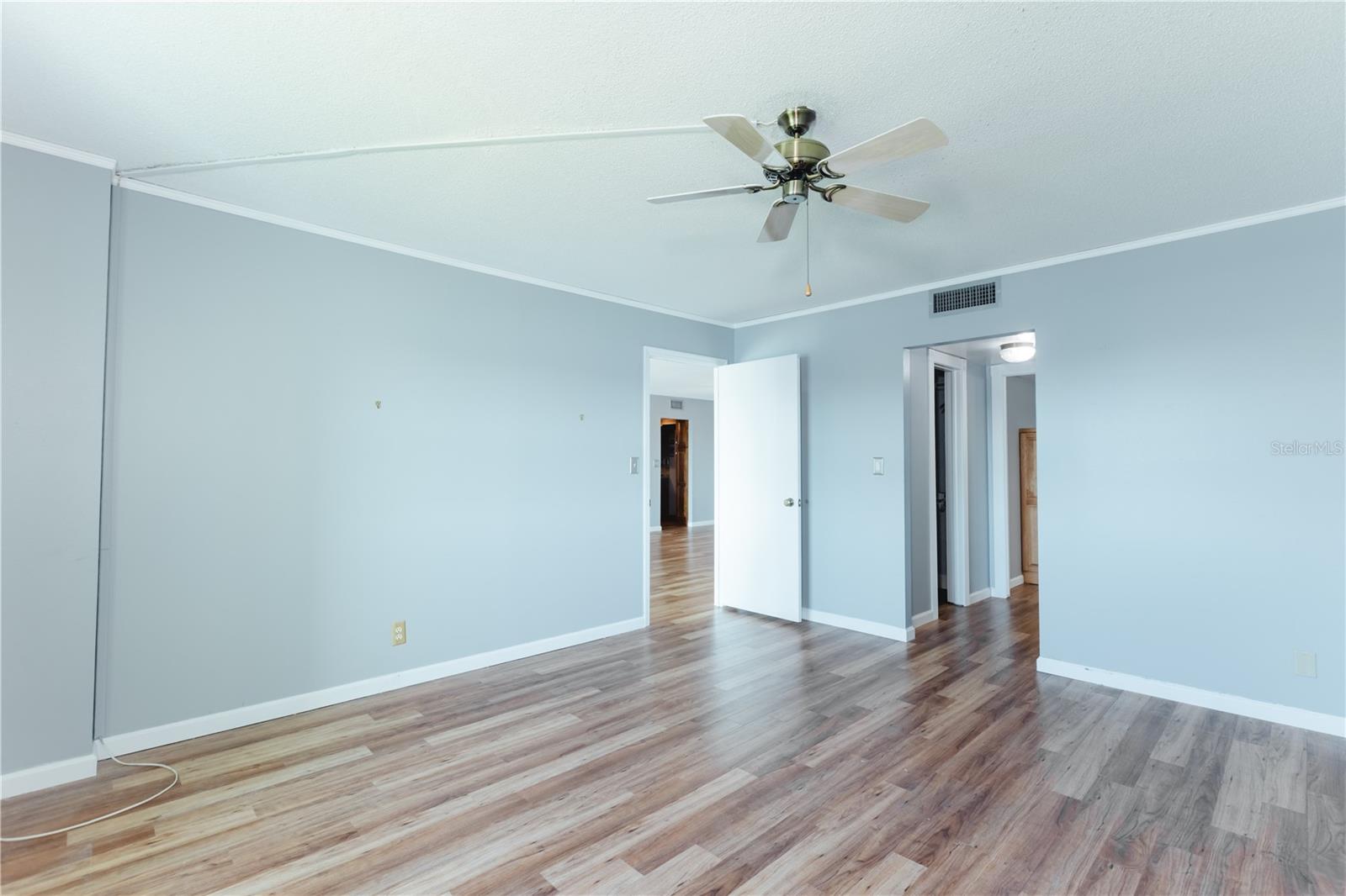 400 64th Ave #305 Property Photo 13