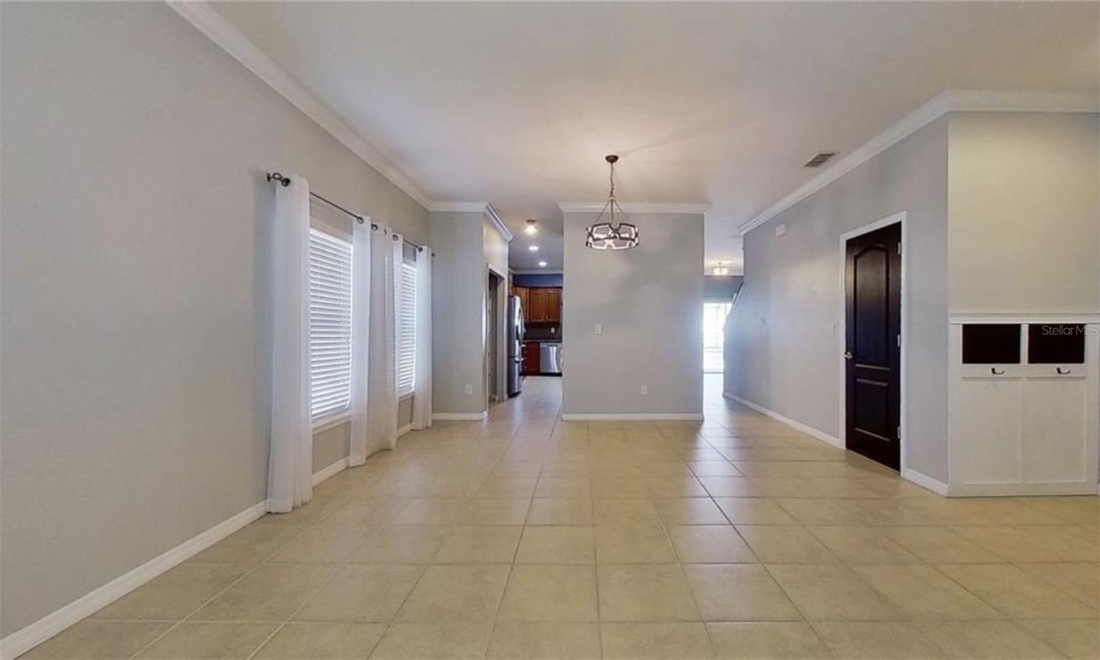 2863 Maple Brook Loop Property Photo 4