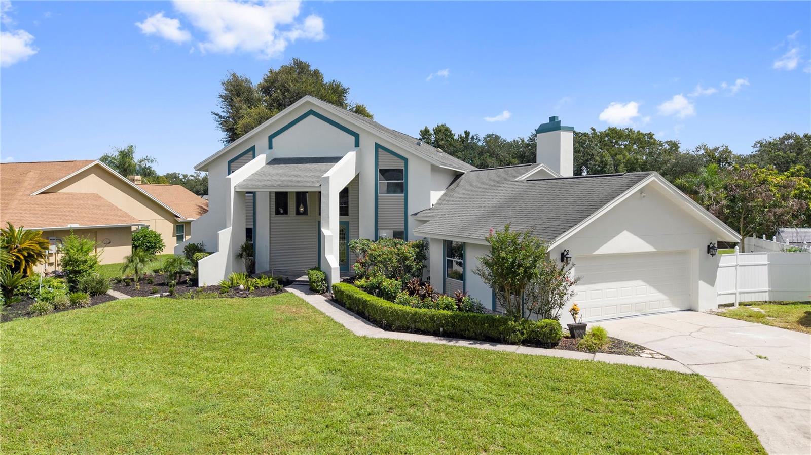 17919 Clear Lake Dr Property Photo 4