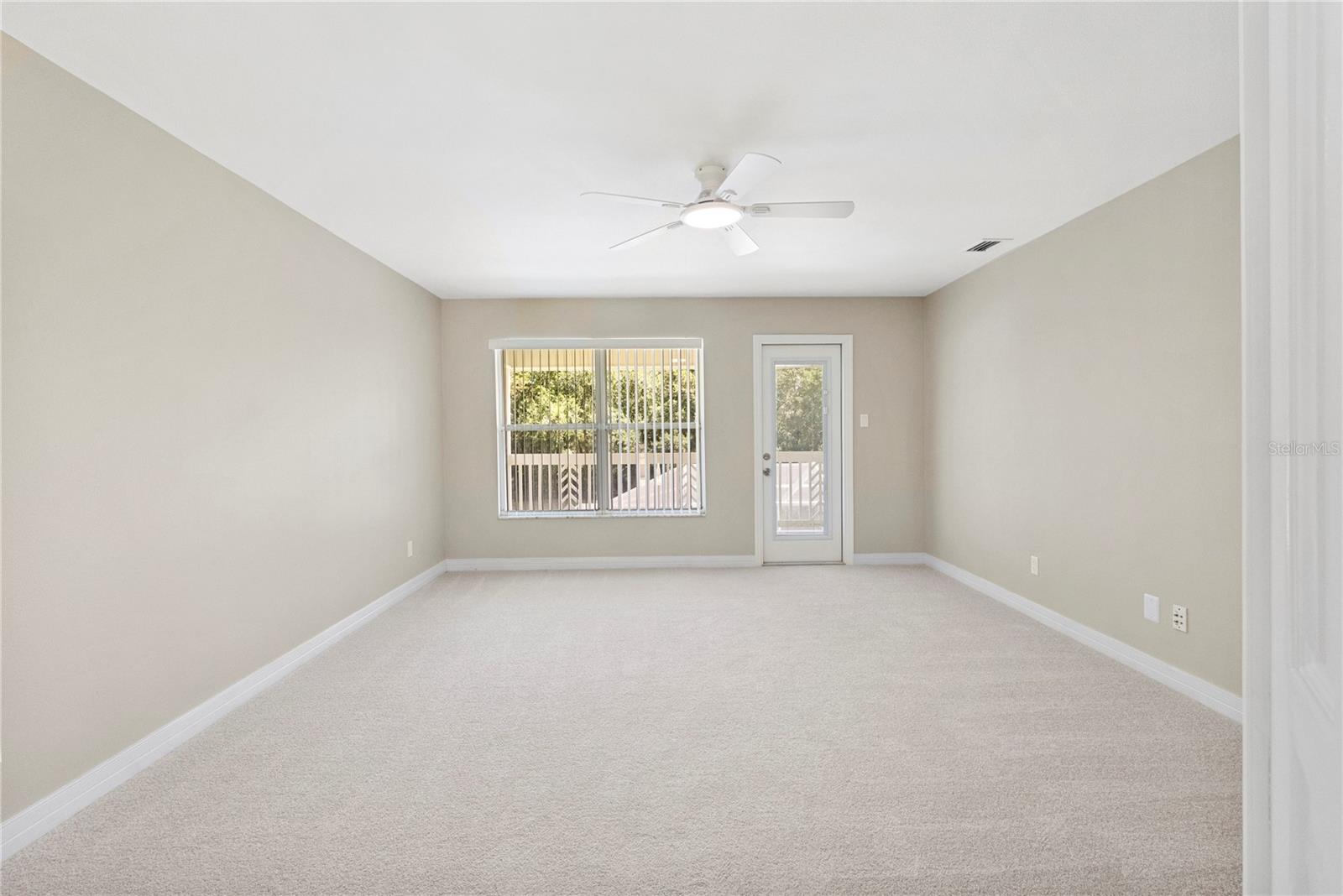 17919 Clear Lake Dr Property Photo 27