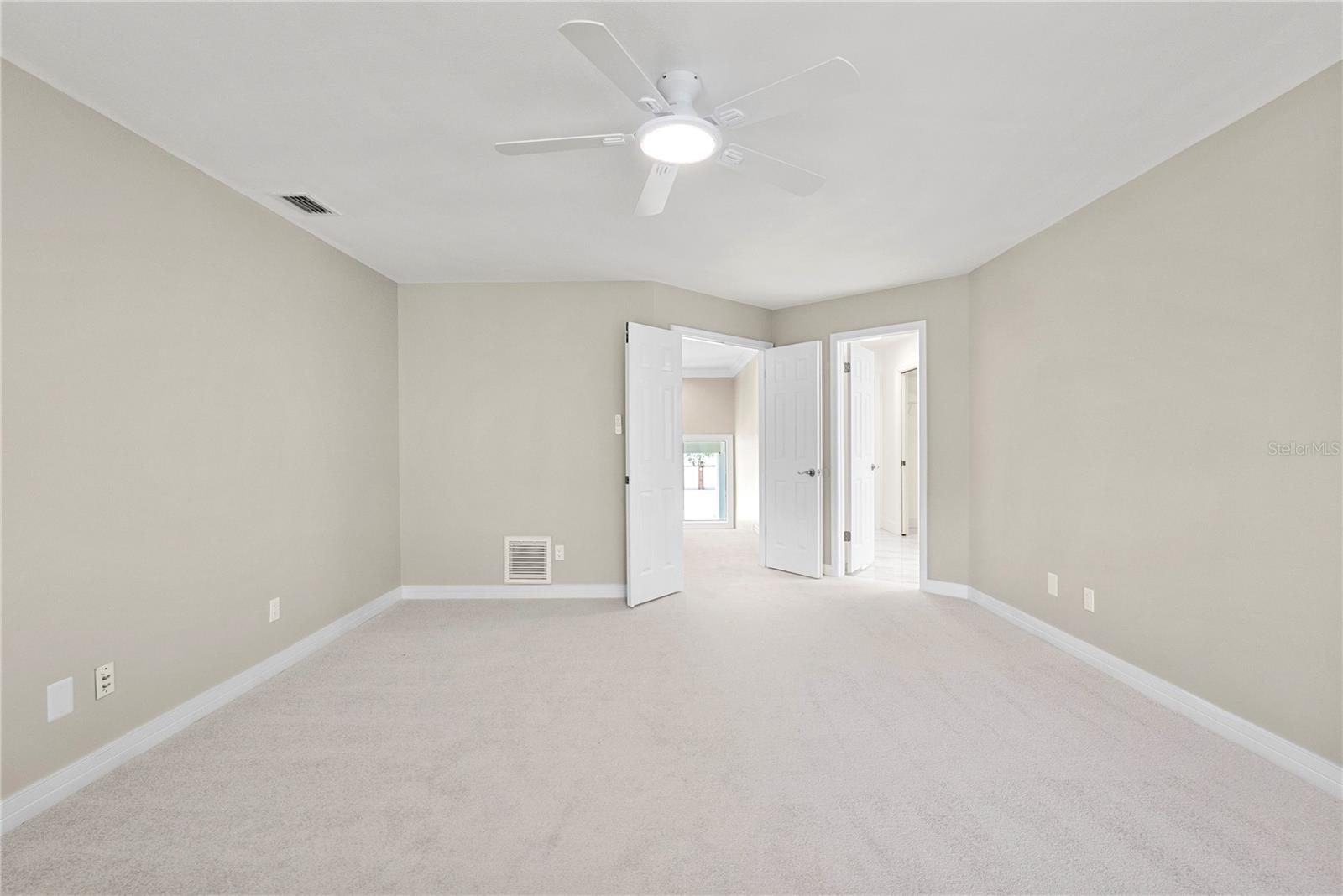 17919 Clear Lake Dr Property Photo 28
