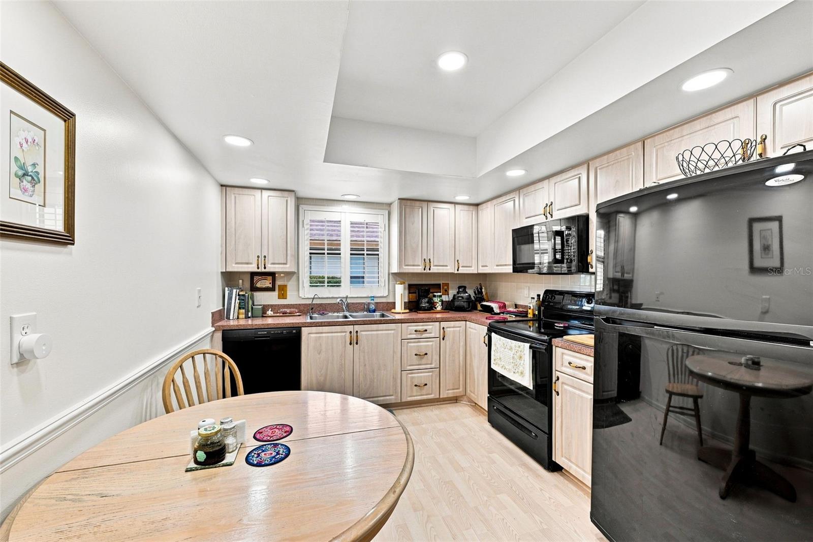 2417 Locksley St #229 Property Photo 6