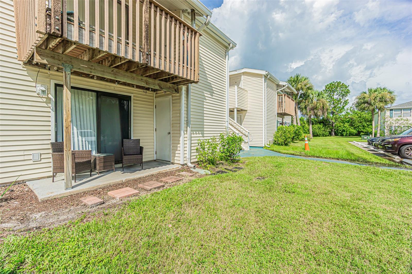 133 Sabal Ct #f Property Photo 7