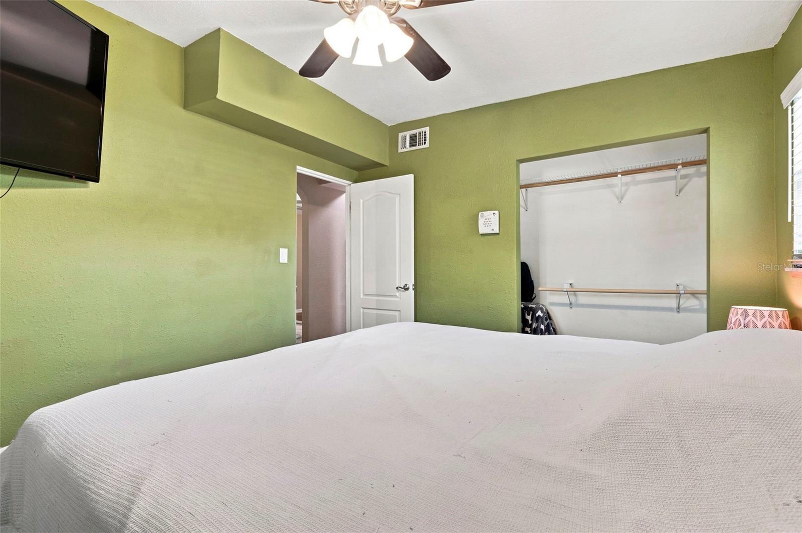 1609 Scott St Property Photo 9