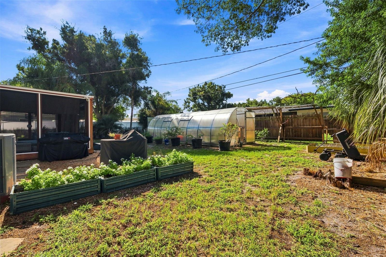 1609 Scott St Property Photo 25