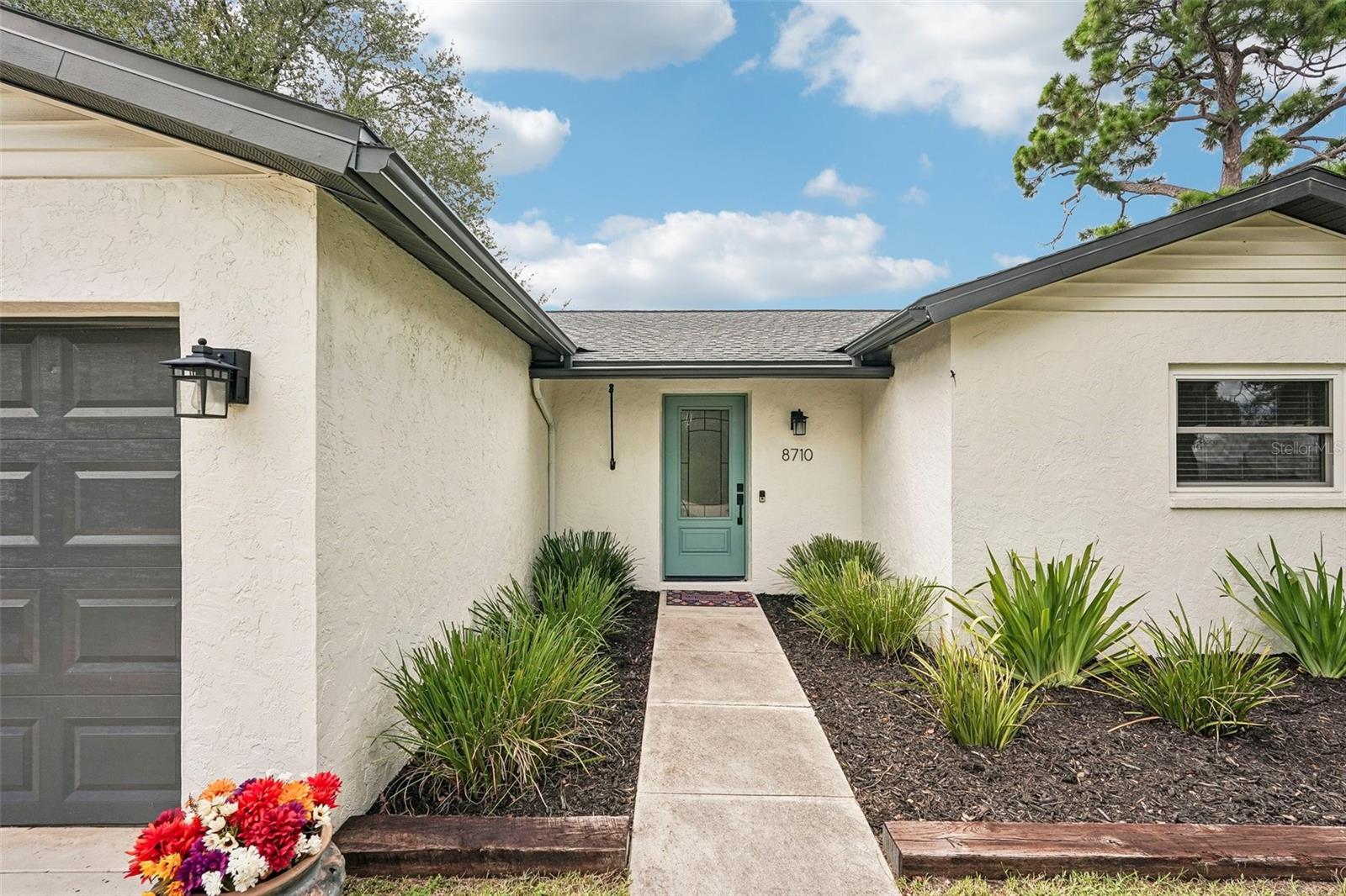 8710 Filson Pl Property Photo 2