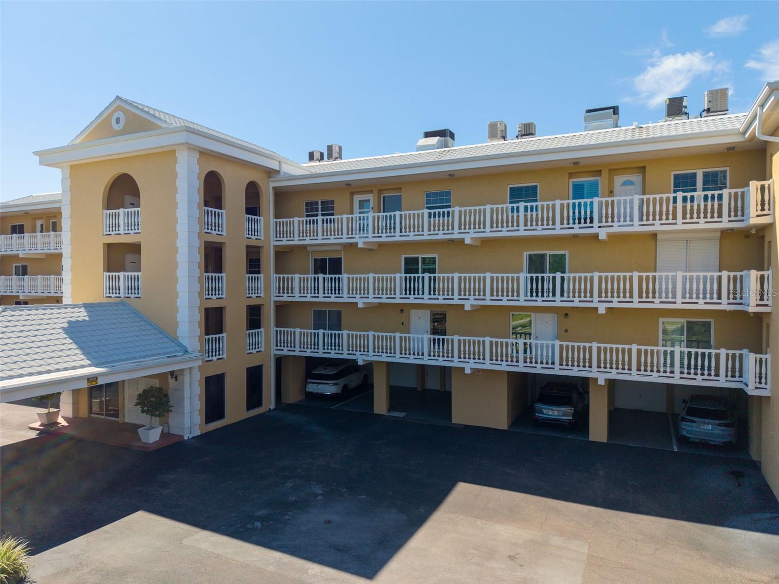 544 Pinellas Bayway S #f8 Property Photo 2