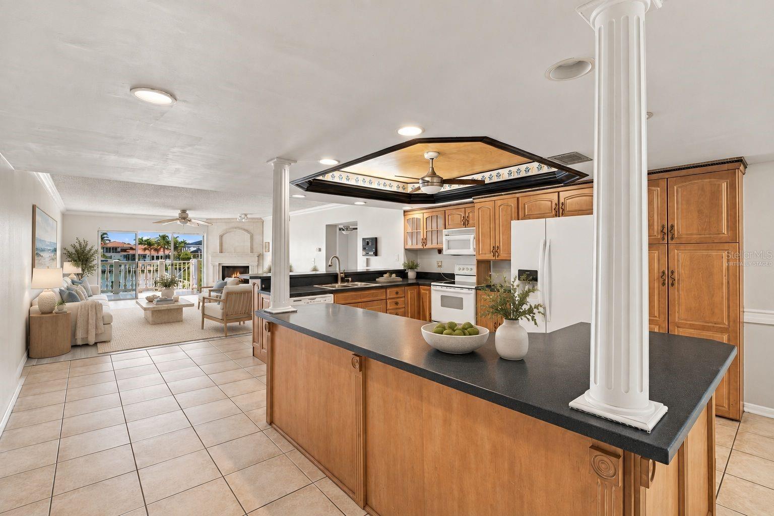 544 Pinellas Bayway S #f8 Property Photo 10