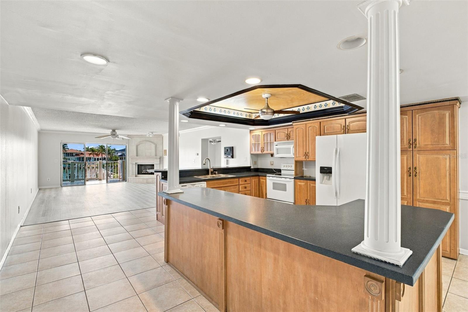 544 Pinellas Bayway S #f8 Property Photo 11