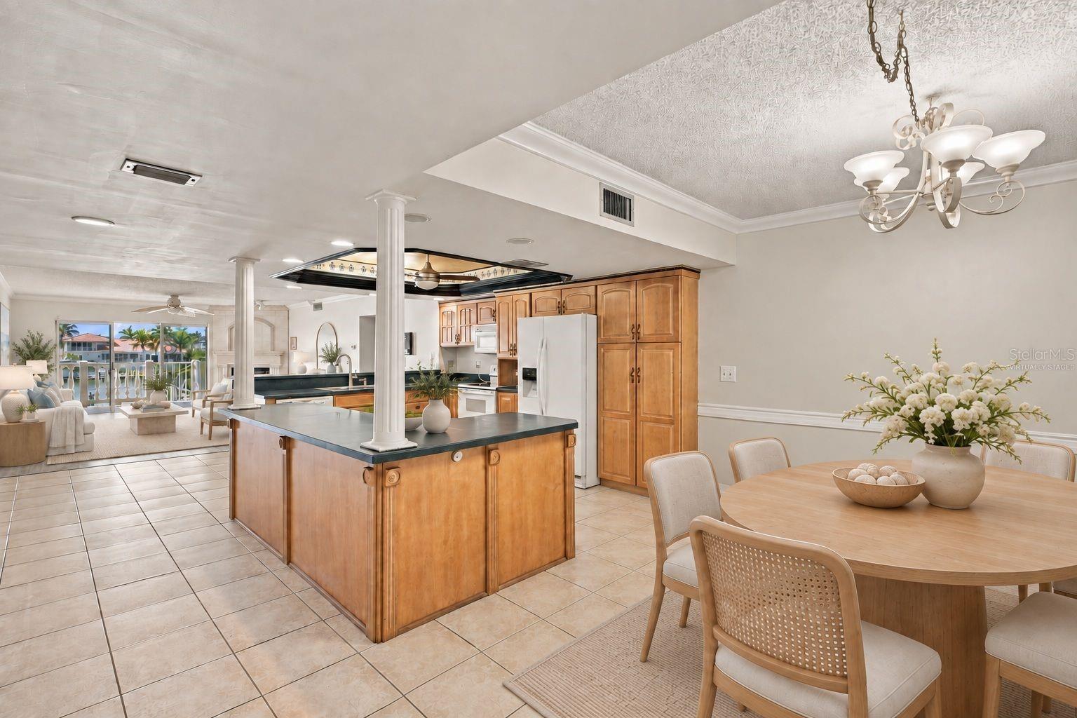 544 Pinellas Bayway S #f8 Property Photo 12