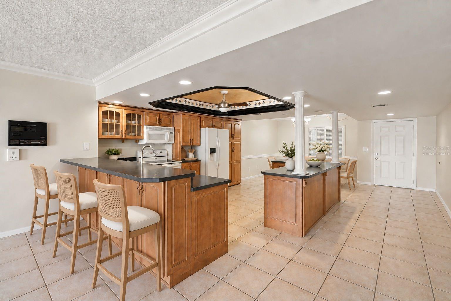 544 Pinellas Bayway S #f8 Property Photo 14