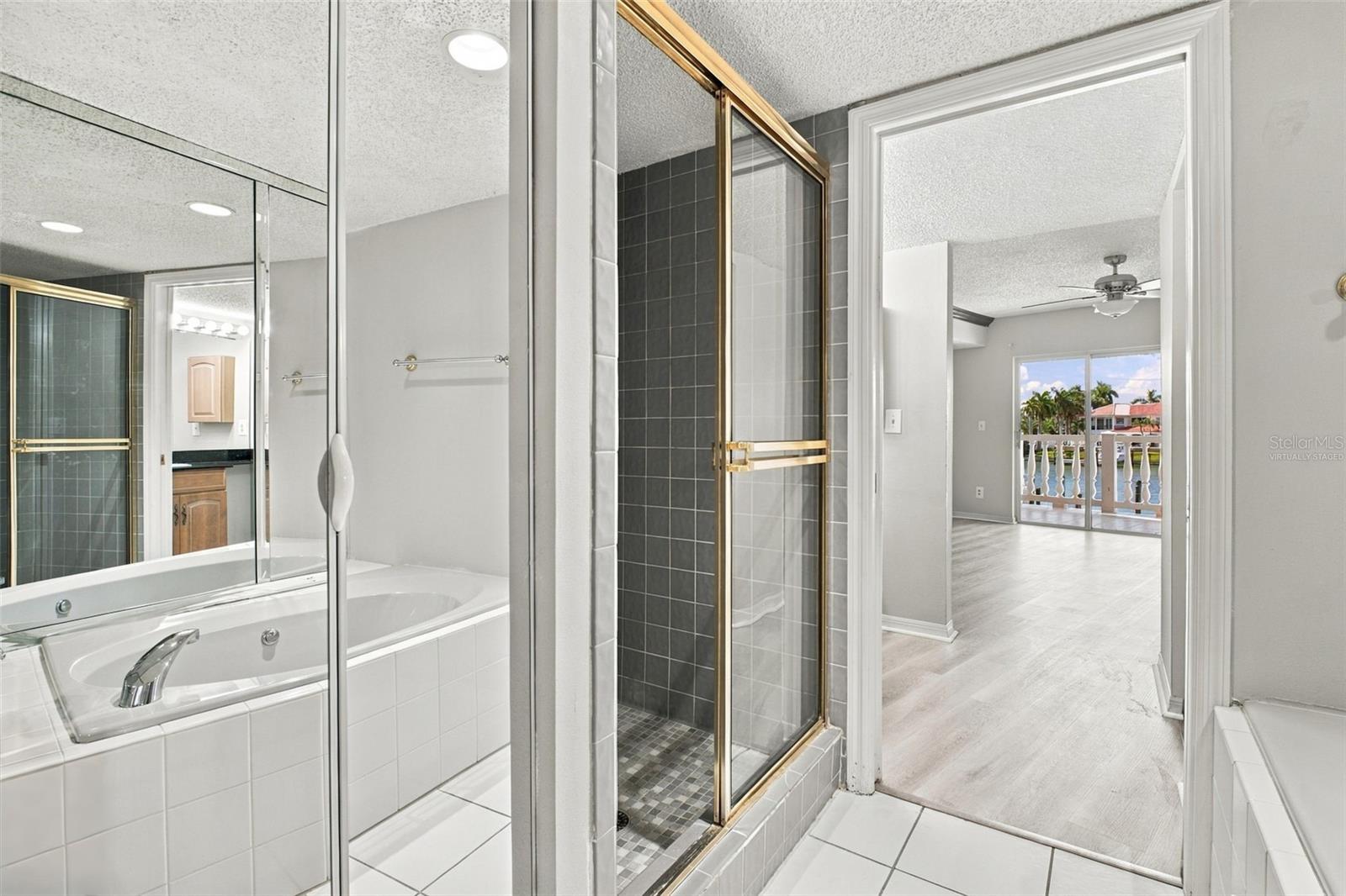 544 Pinellas Bayway S #f8 Property Photo 26