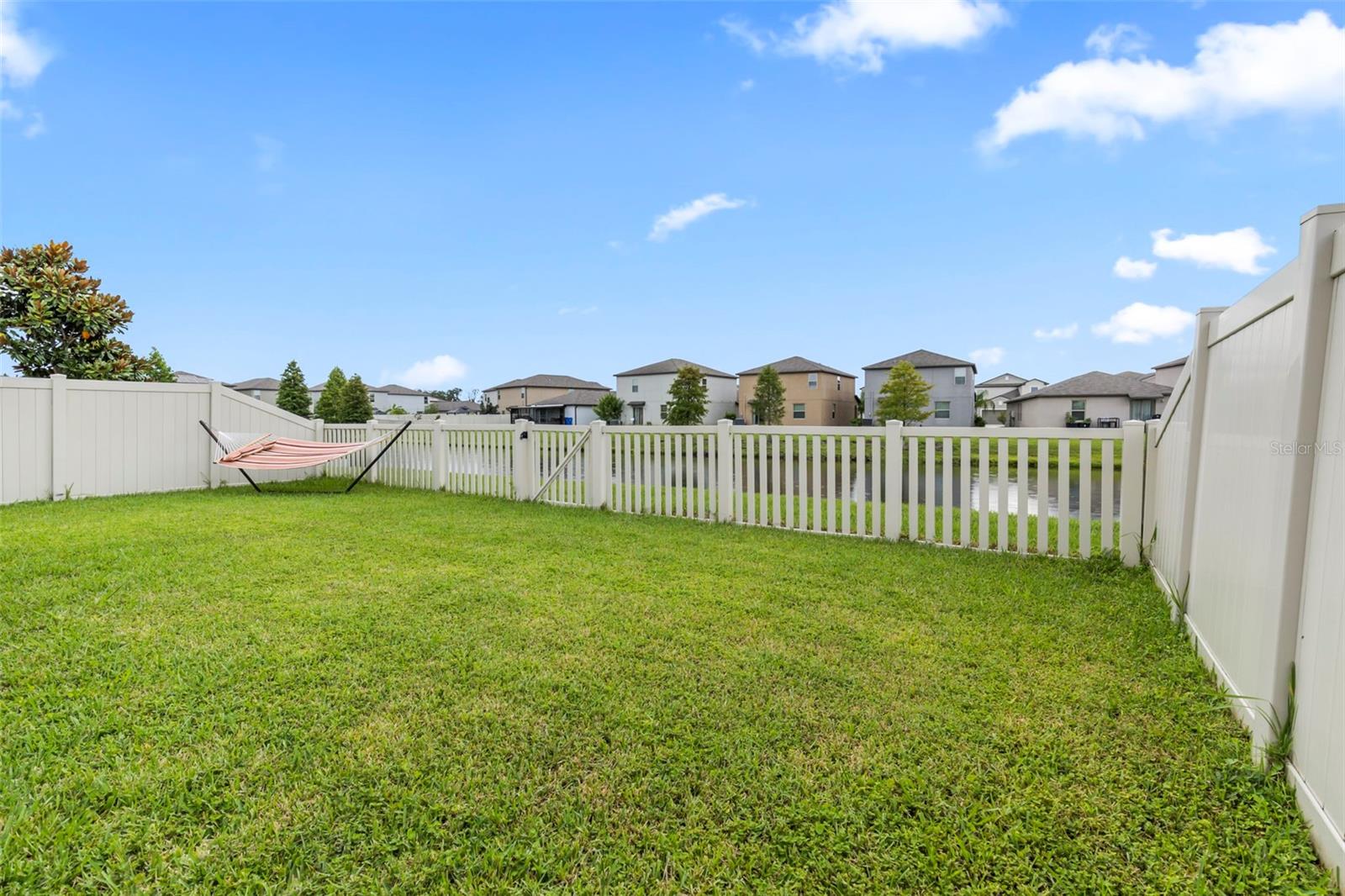 5111 Dandelion St Property Photo 3