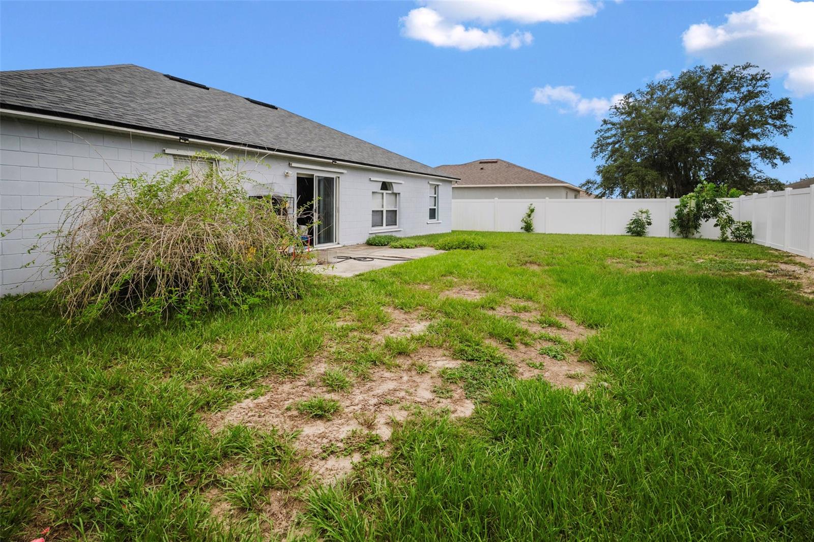 TB8544524 Property Photo 15