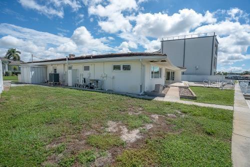6505 Debbie Ln S Property Photo 56