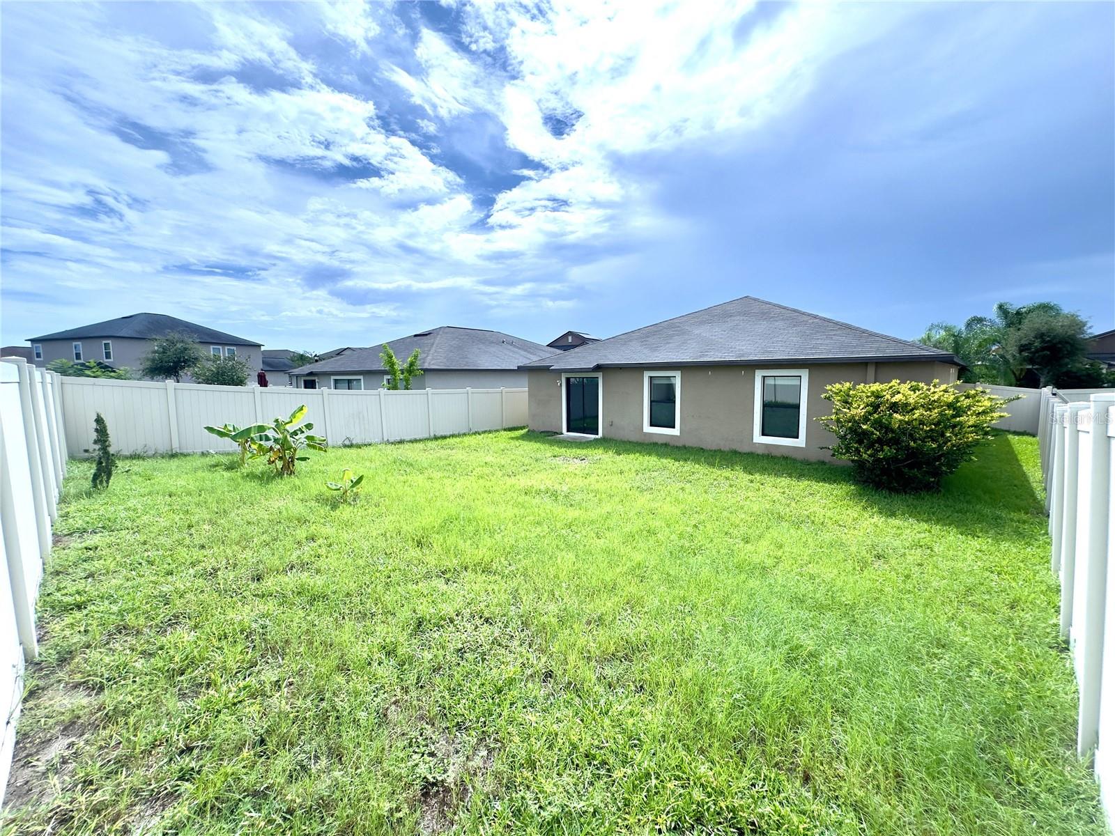 9746 Sage Creek Dr Property Photo 22