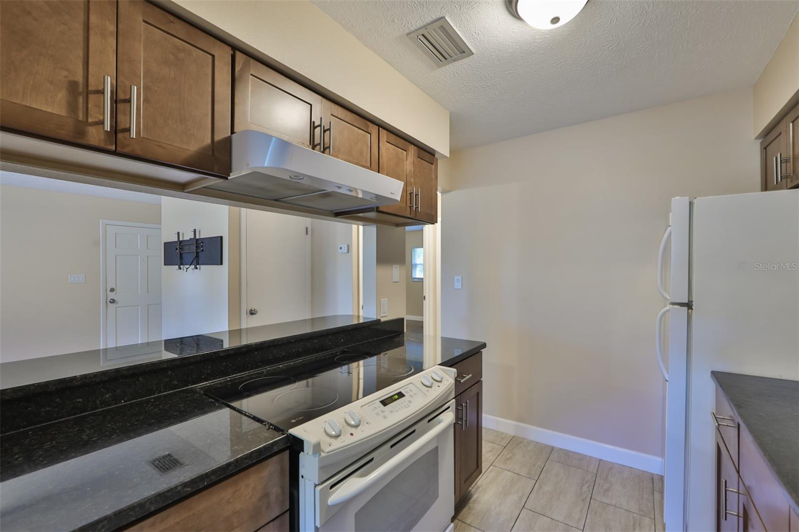 105 N Kingsway Rd Property Photo 13