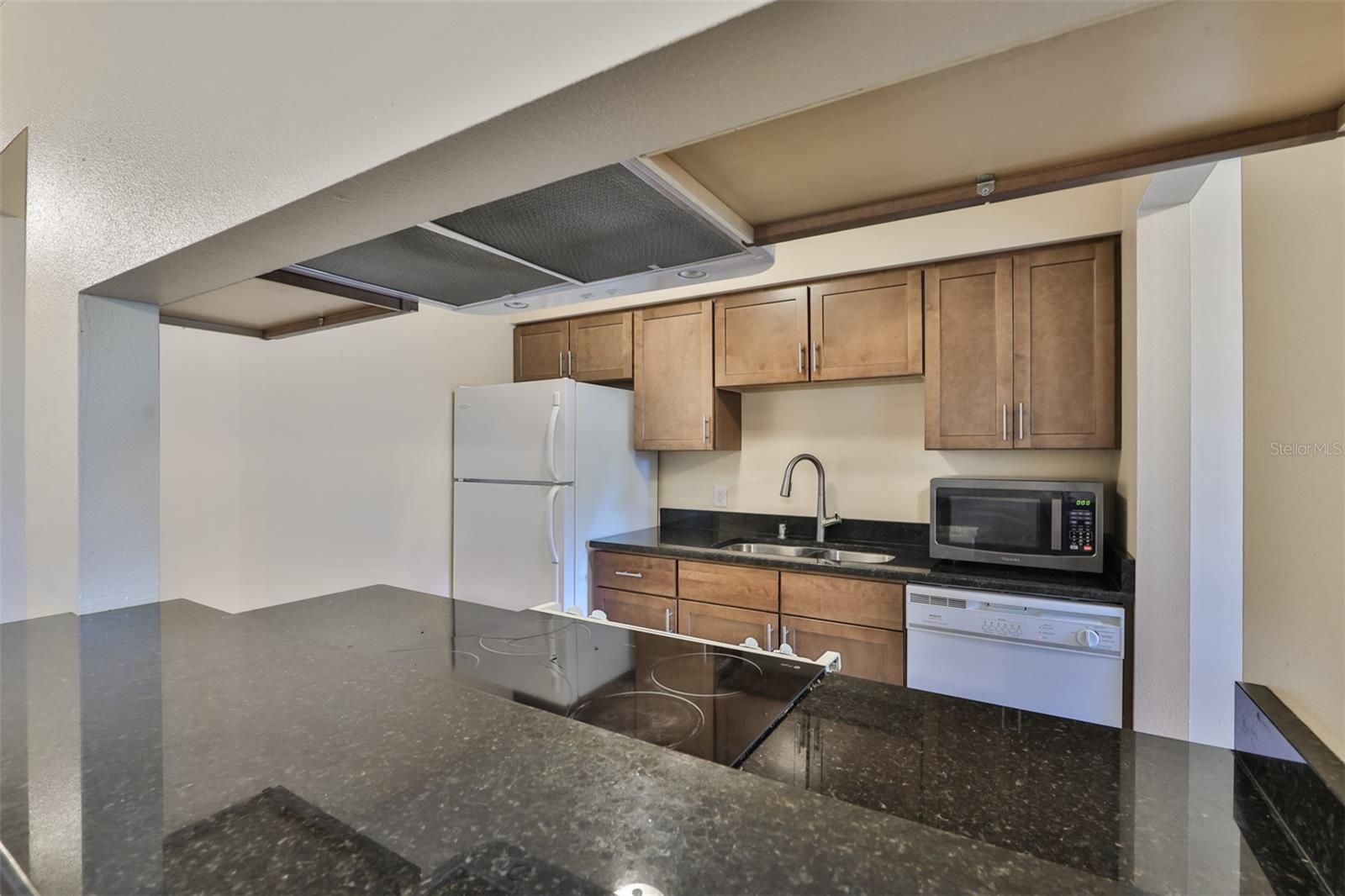 105 N Kingsway Rd Property Photo 14