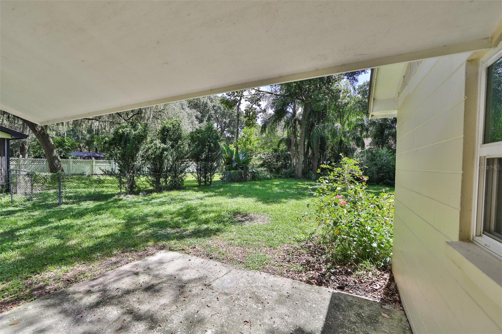 105 N Kingsway Rd Property Photo 23