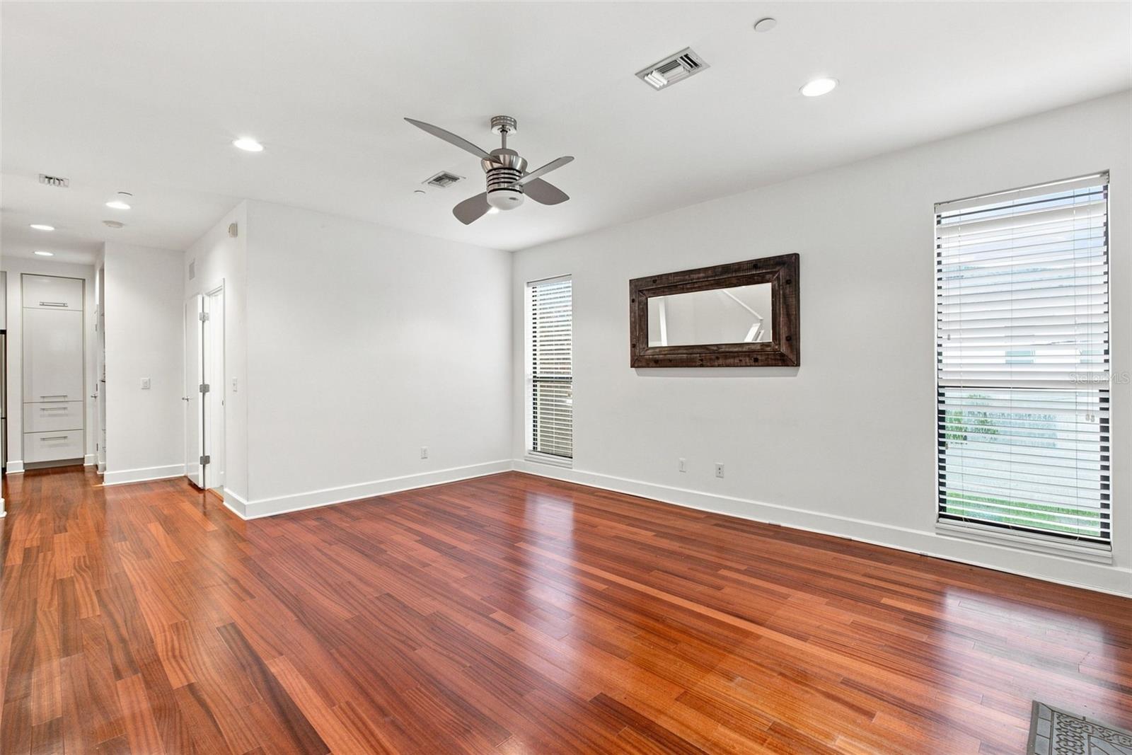 212 S Moody Ave #2 Property Photo 8
