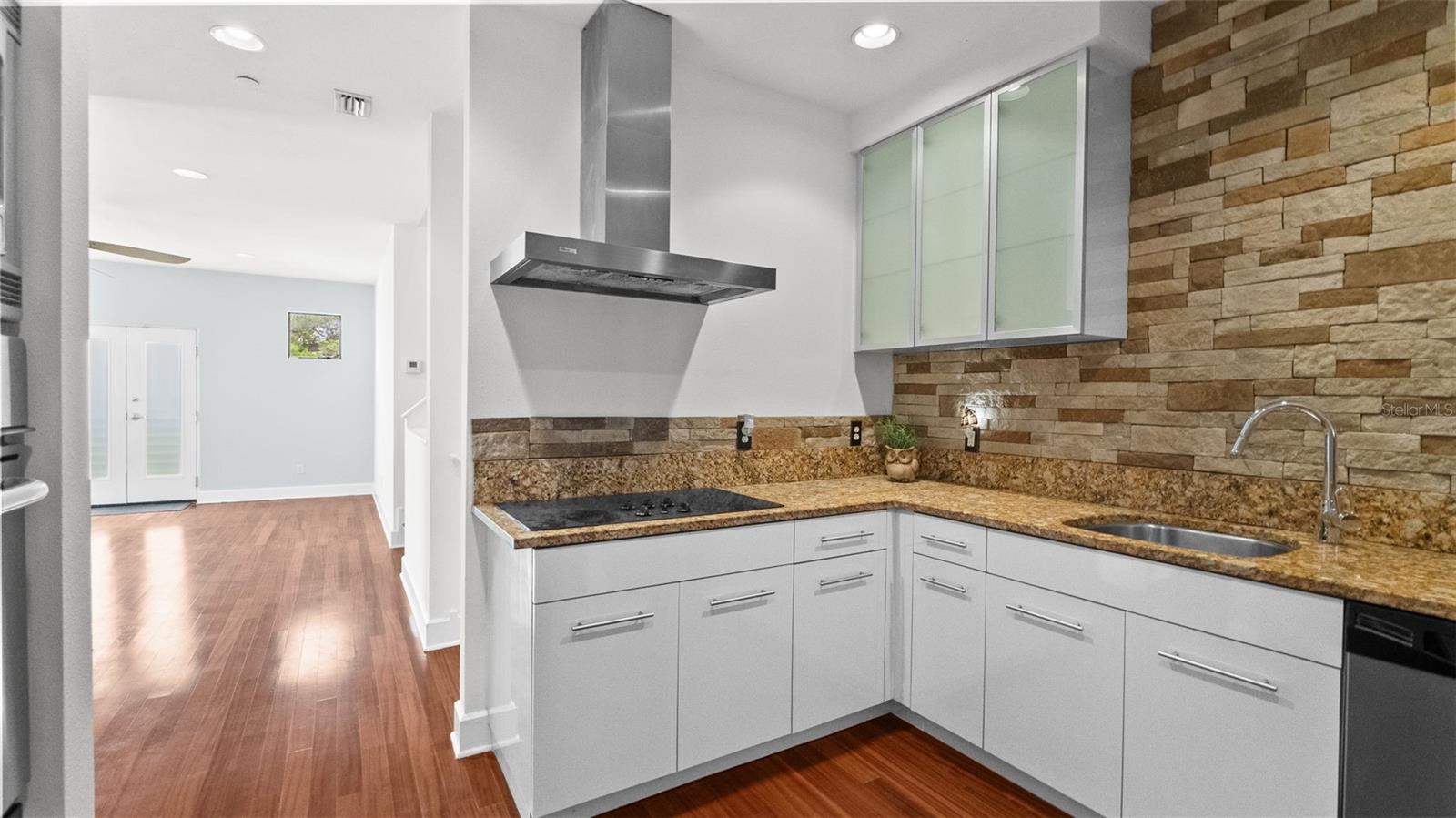 212 S Moody Ave #2 Property Photo 12