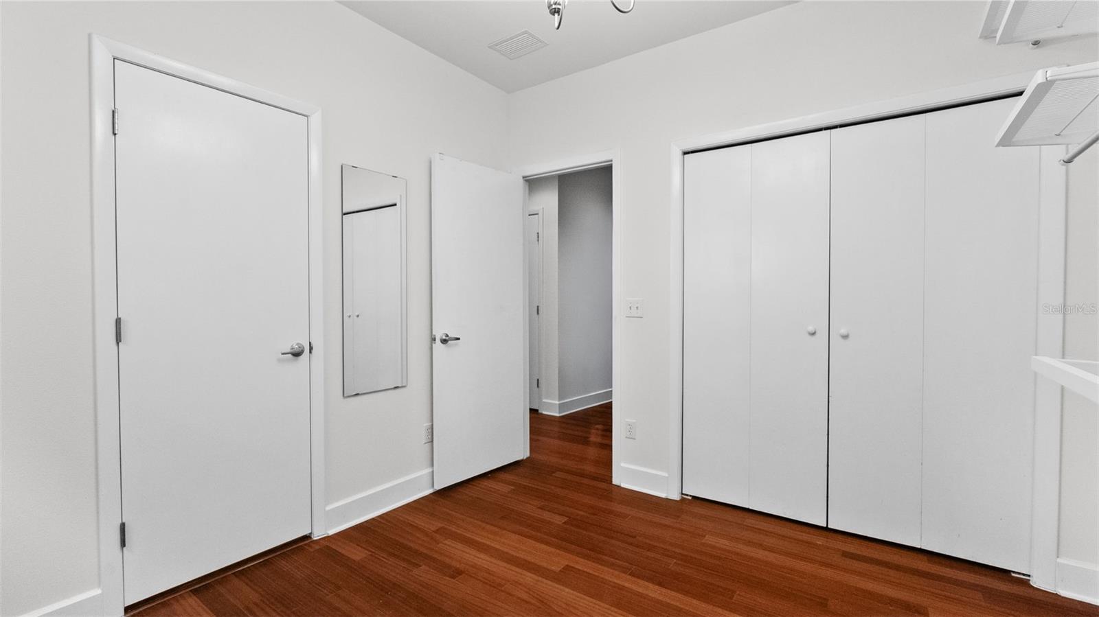 212 S Moody Ave #2 Property Photo 36