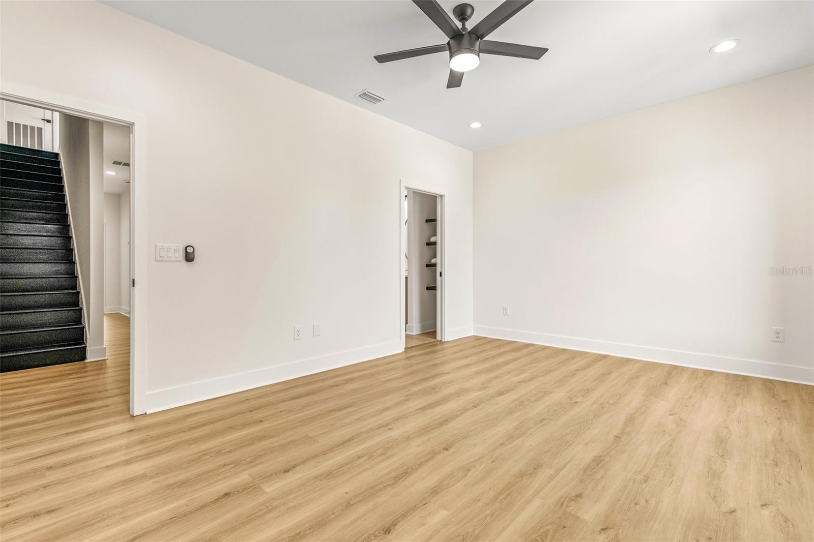 412 W Amelia Ave #2 Property Photo 22
