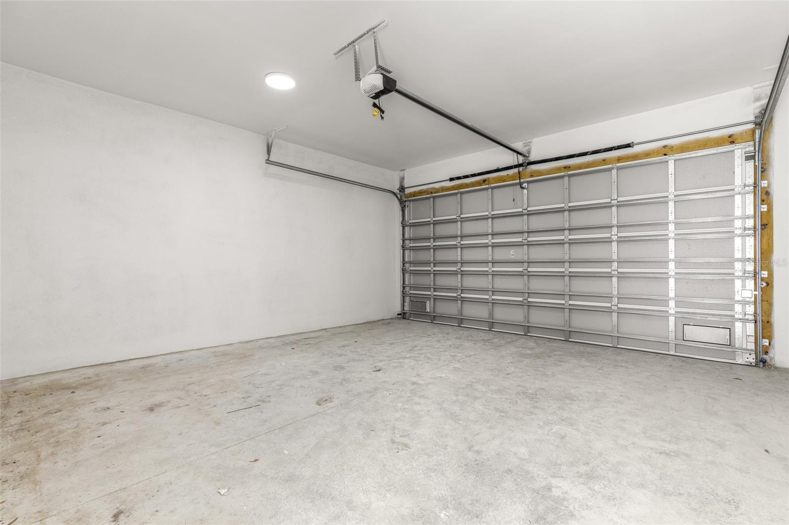 412 W Amelia Ave #2 Property Photo 32