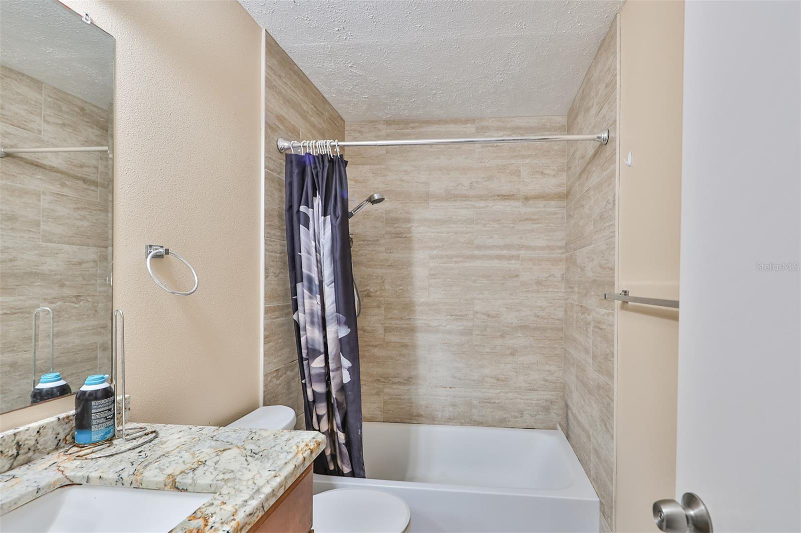 103 N Kingsway Rd Property Photo 16
