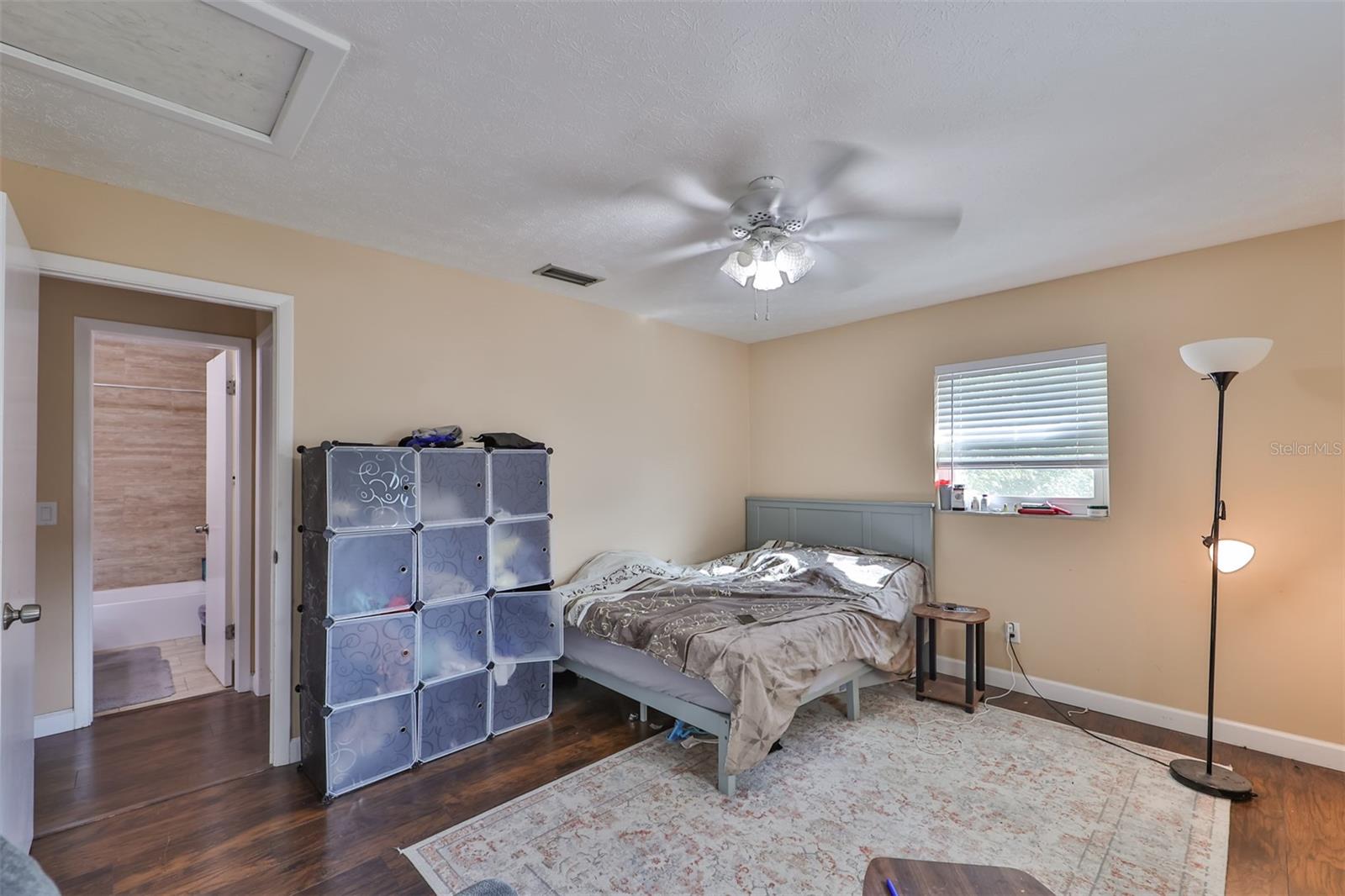 103 N Kingsway Rd Property Photo 18