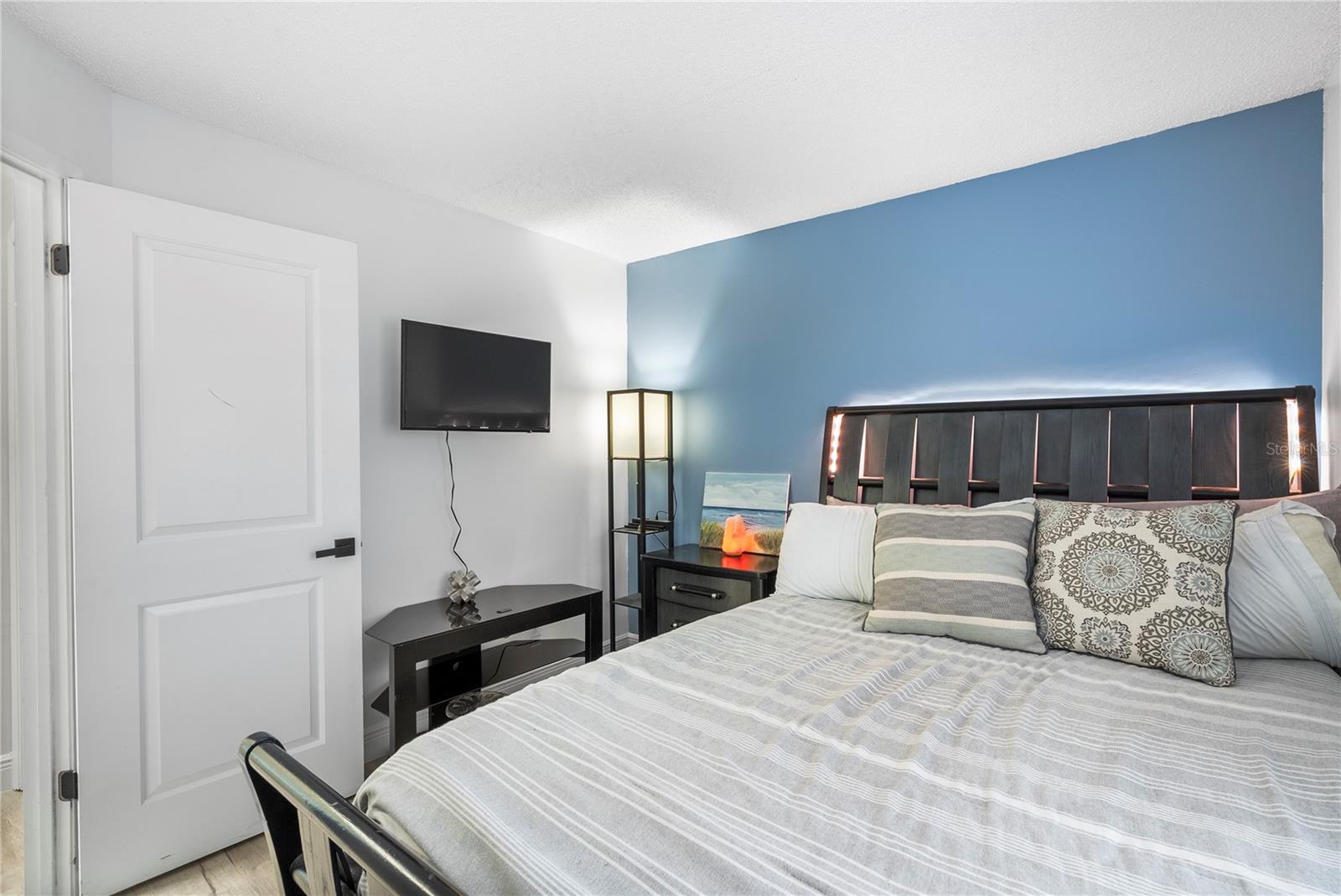 656 Olympic Dr #17-3 Property Photo 31