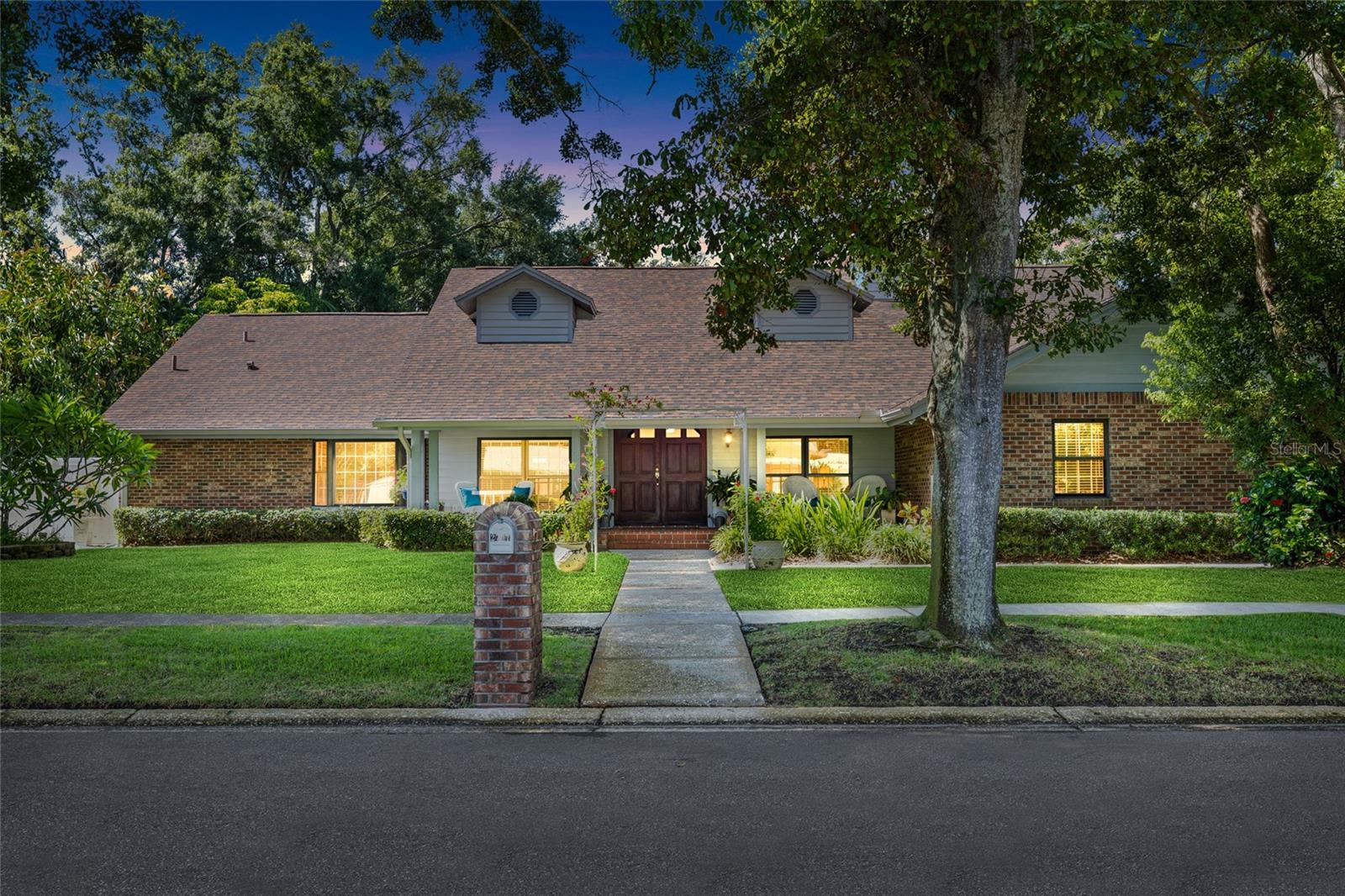 2707 Westchester Dr N Property Photo