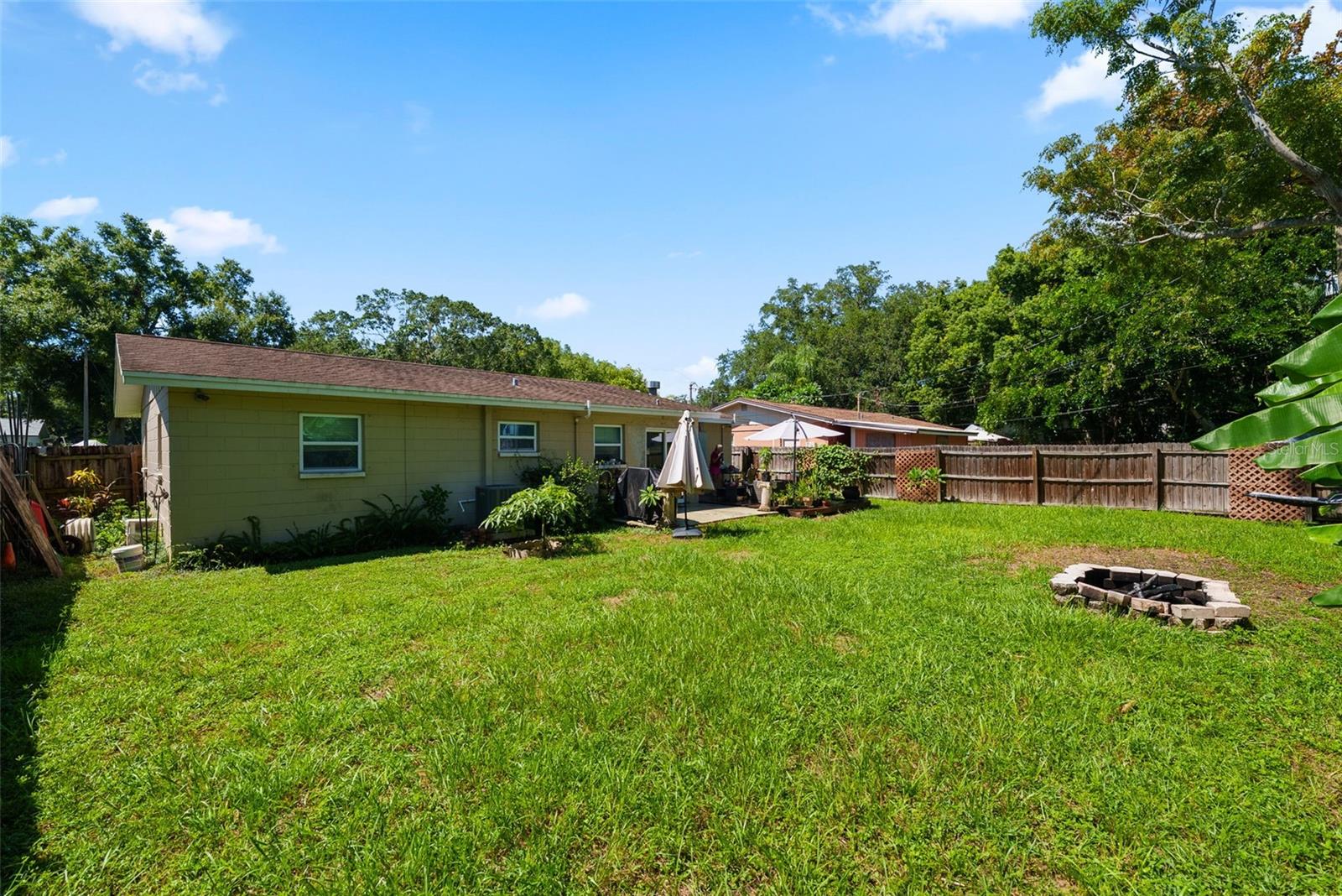 11199 Temple Ave Property Photo 28