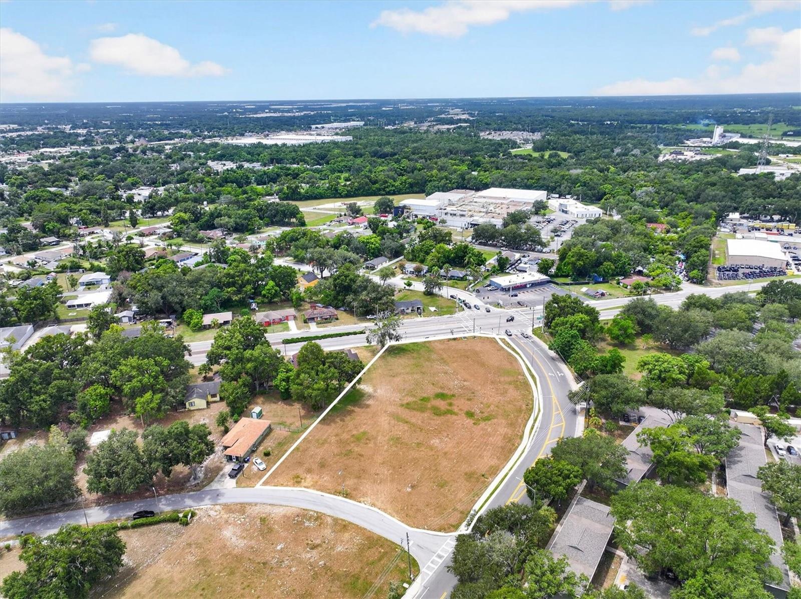 14th St W Property Photo 23