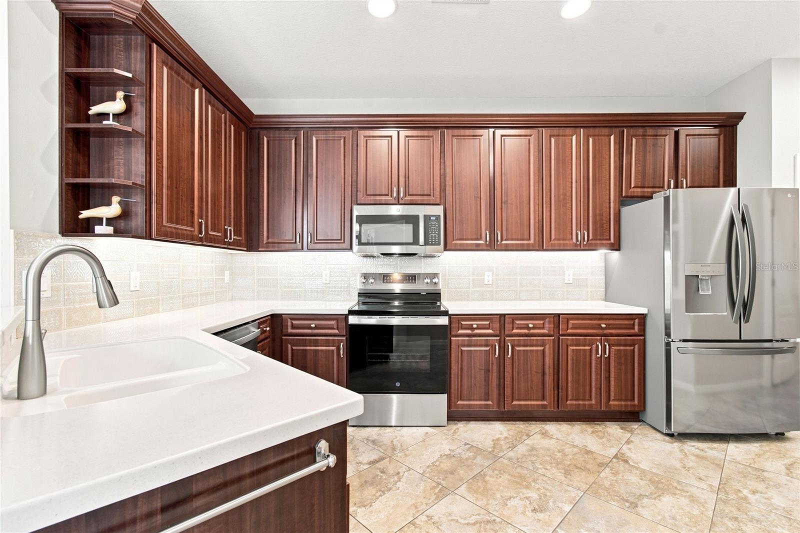 7625 Deer Path Ln Property Photo 2