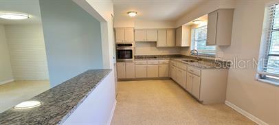 1512 Picardy Cir Property Photo 2