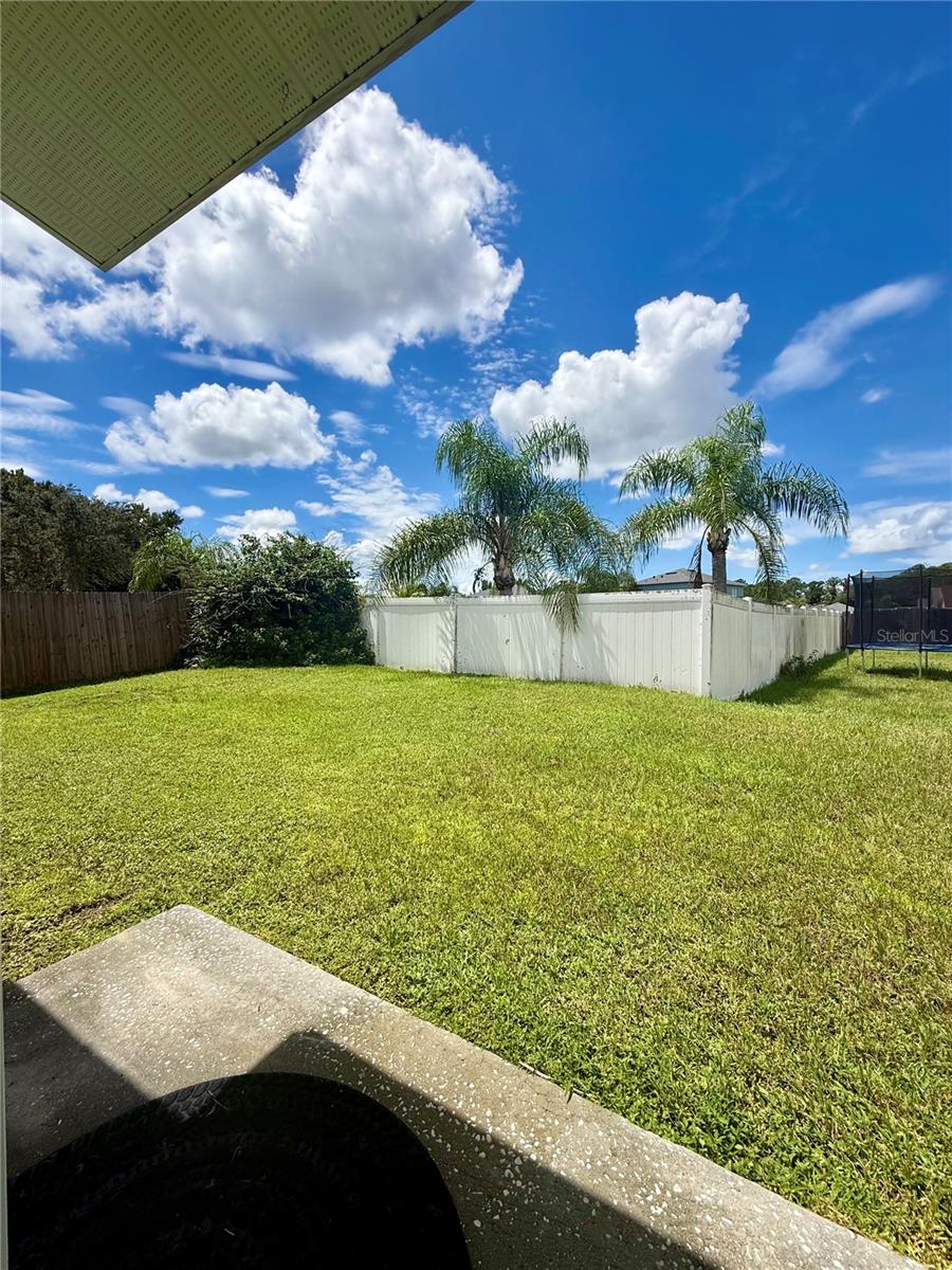 6429 Pine Top Way Property Photo 10