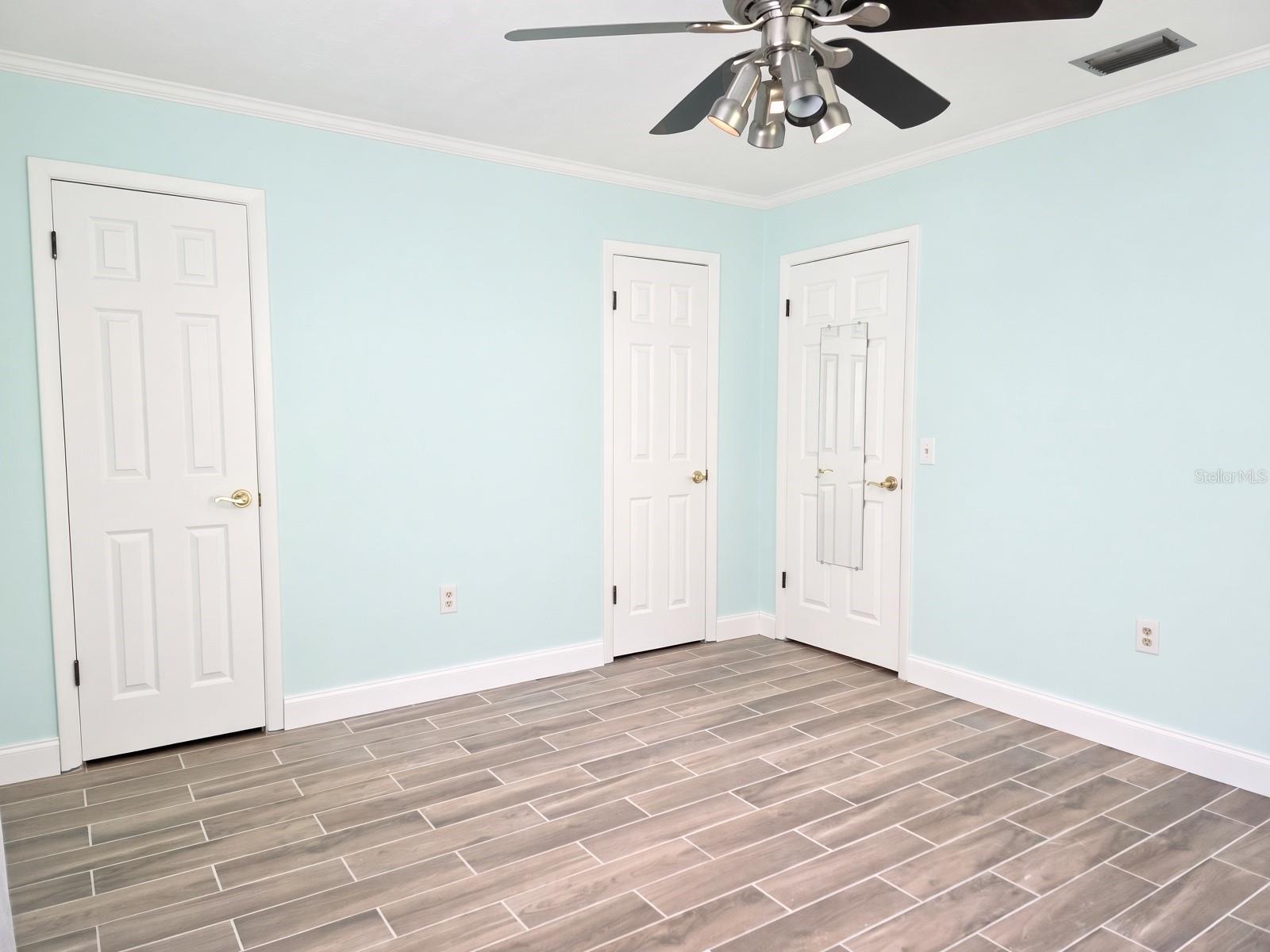 9303 Alice Ln Property Photo 10
